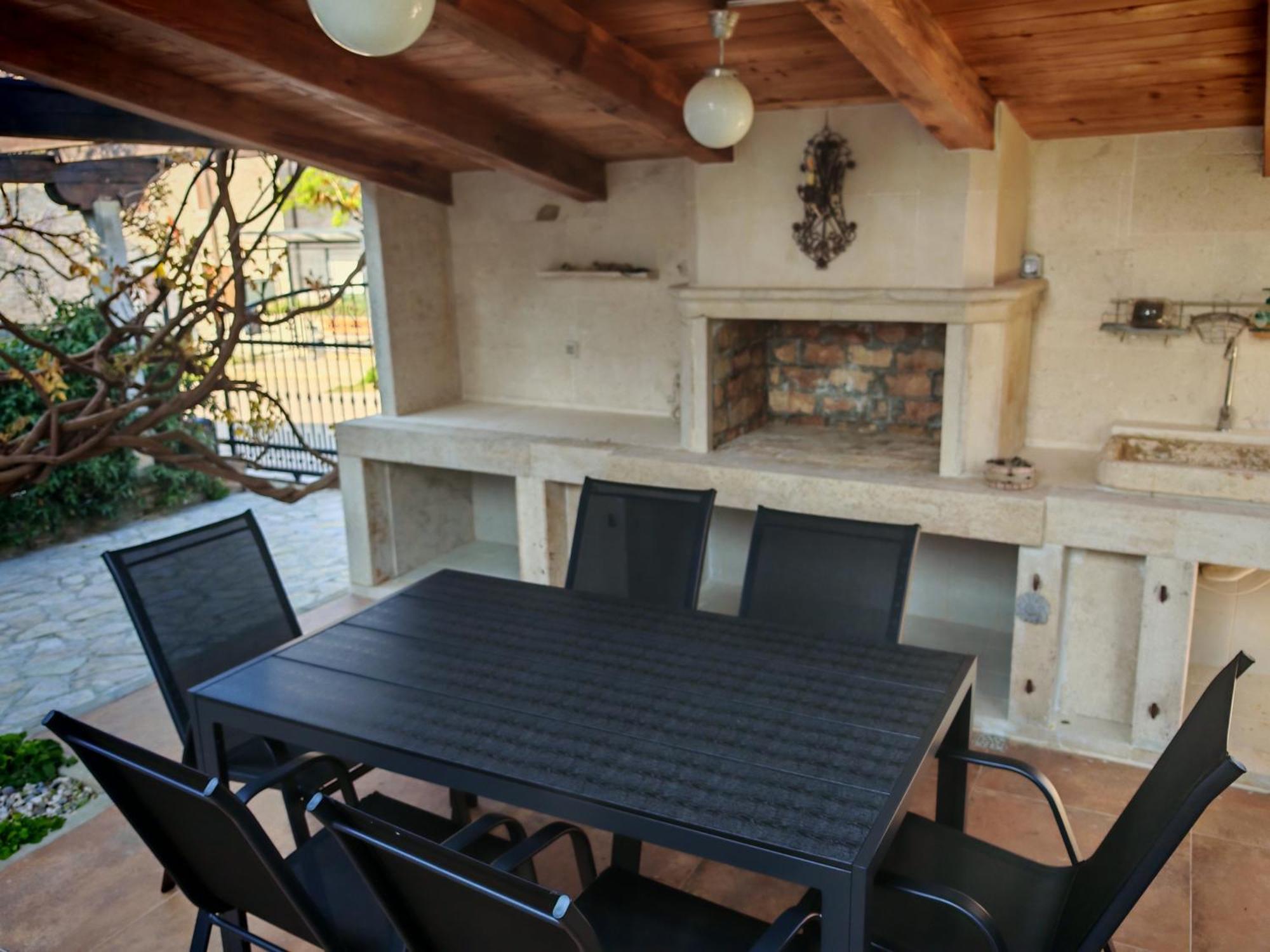 Kuca Za Odmor Luna Apartment Buje